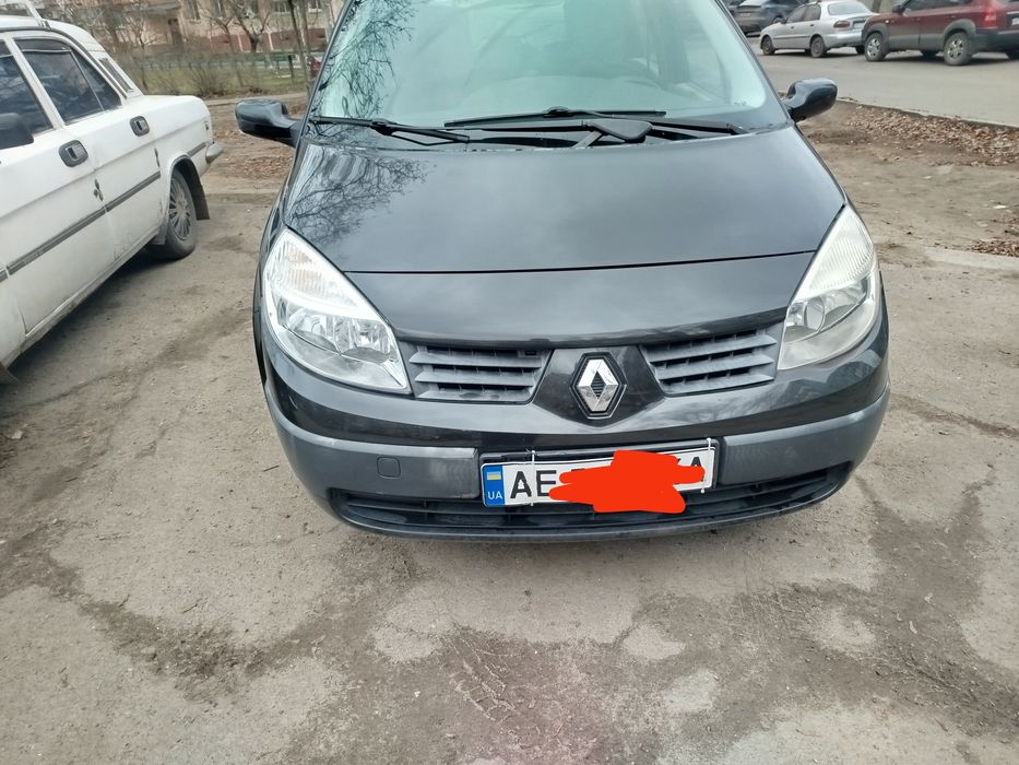 Reno scenic 2
2004 рік. Бензин 1.6 Пробіг 260( був пригнаний з Німеччини у 2023 був 220). По експлуатації - питань нема- на ходу( кожен день використовую). З мінусів- всі на фото. Інші питання - по телефону. Гарного дня