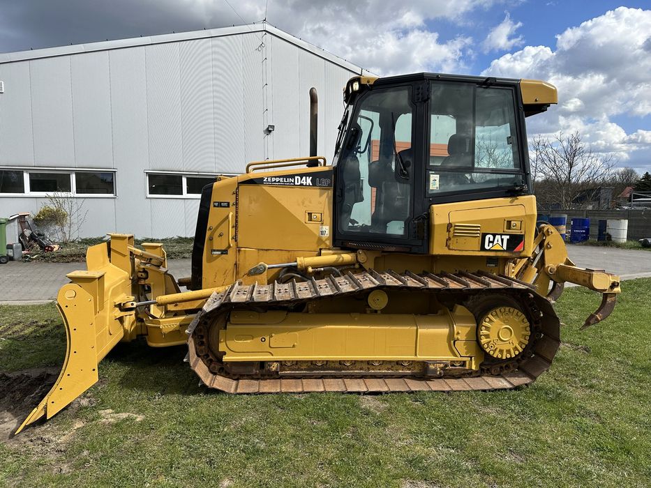 Caterpillar CAT D4 K LGP  Bez Adblue DPF Nowe Podwozie CAT ONE Klimatyzacja Spycharka D3 D5 D6