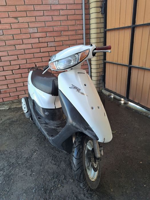 Honda Dio  35  .