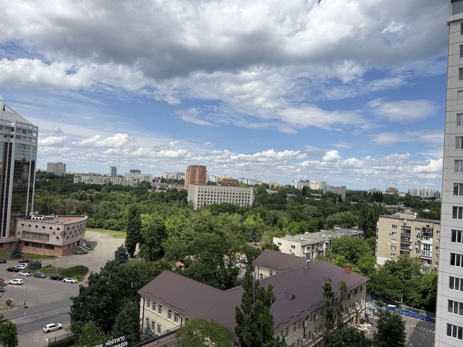 Лучшая цена ! Двухкомнатная квартира + студия, ЖК Четыре сезона с начатым ремонтом