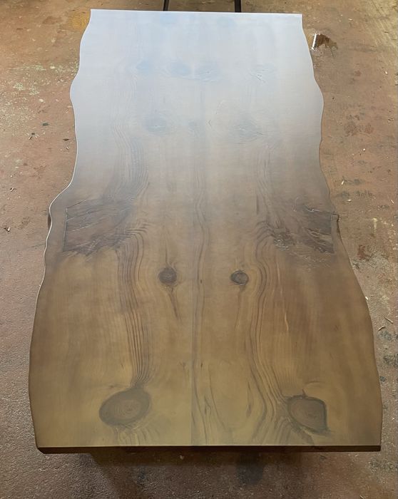 Mesa em madrira maciça - nova