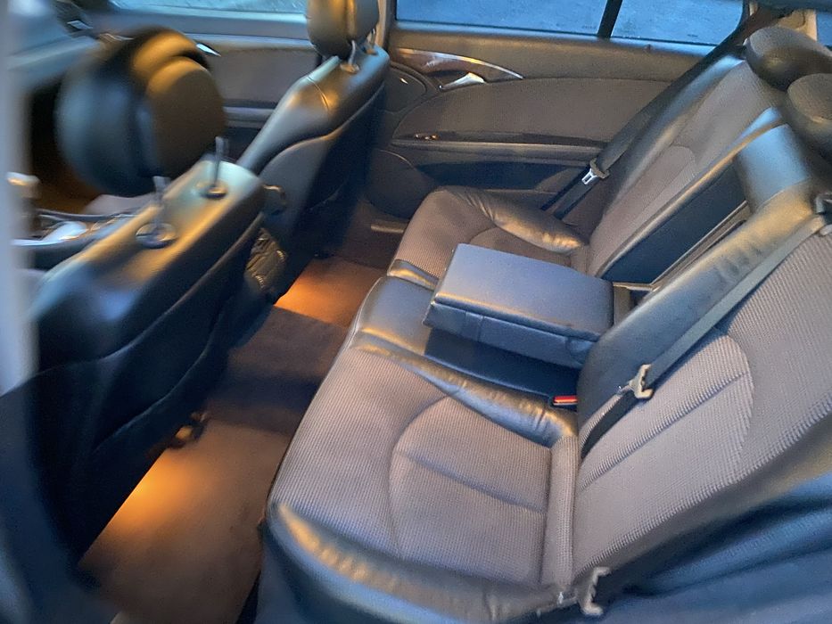 Mercedes e220 cdi troco por partner berlingo 3 lugares