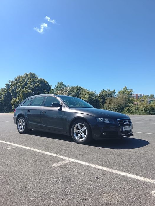 Audi A4 b8 2.0 tdi 143 KM kombi - zadbana - anglik