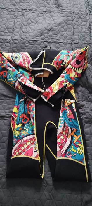 Pianka neoprenowa do pływania