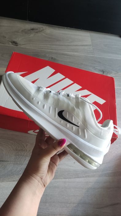 Nike Air Max Axis