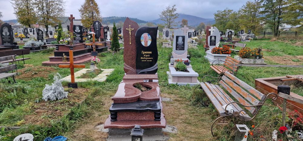 Салон-Магазин Граніт Памятники