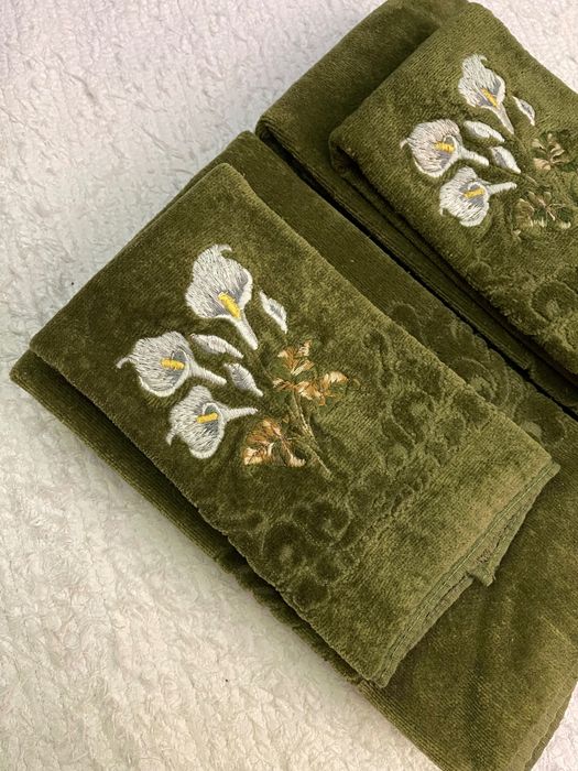 Conjunto de banho Verde-Seco