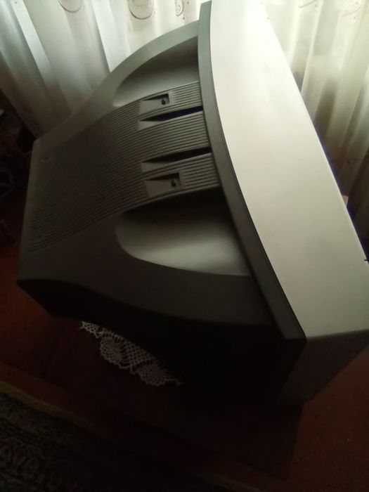 Продам телевизор