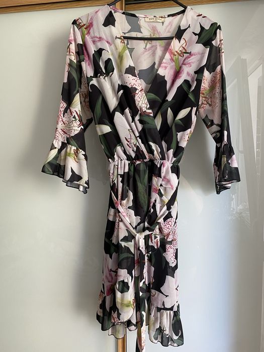 Letnia sukienka w kwiaty