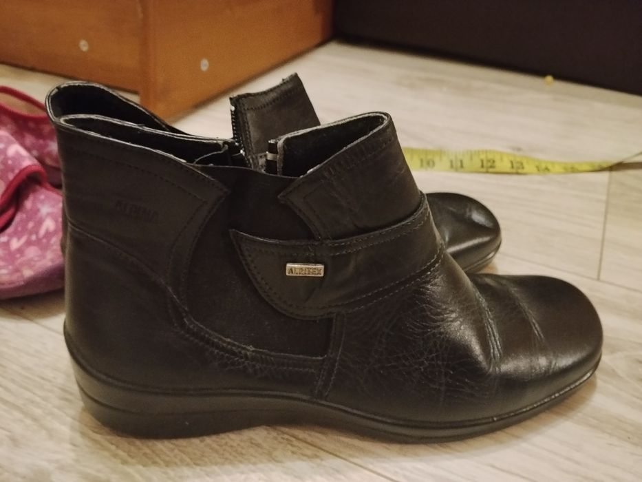 Жіночі чобітки 35.5 стелька