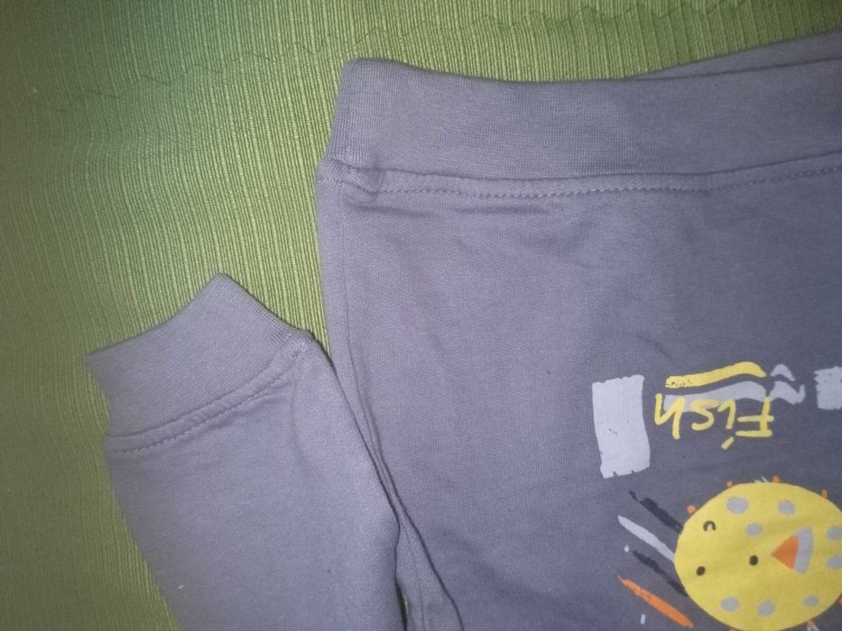 Sweter de bebê novas