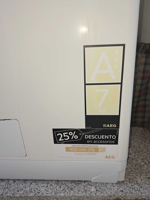 Máquina de lavar roupa AEG