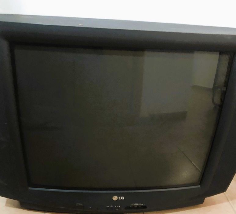 TV LG em perfeito funcionamento