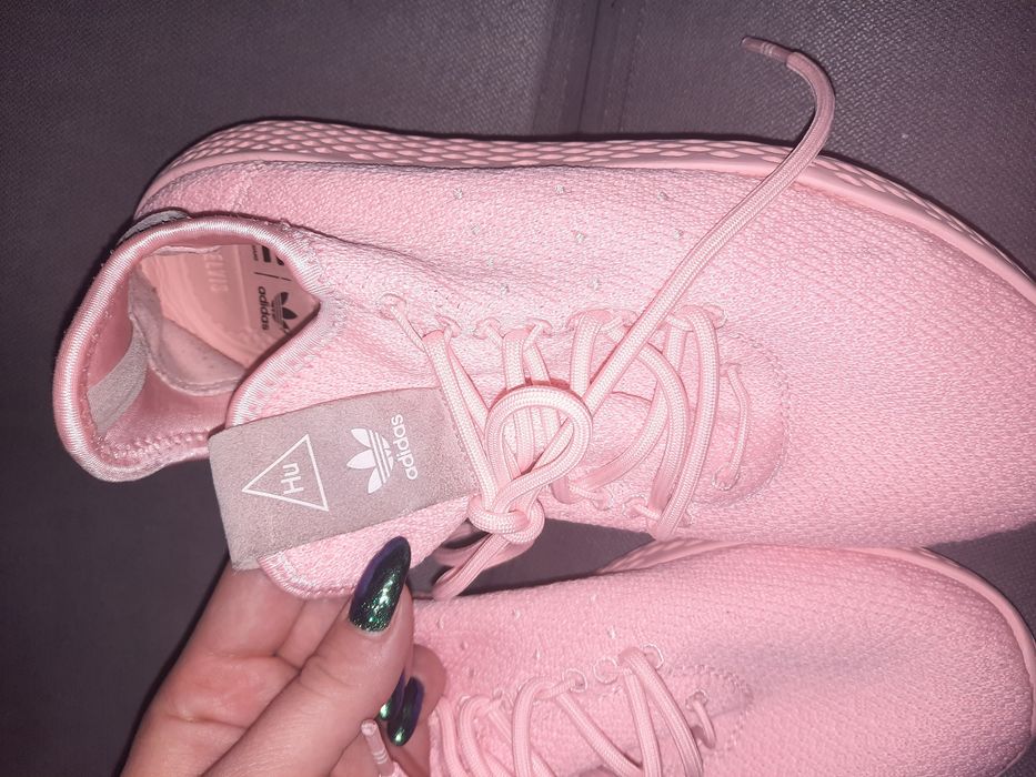 Adidas pharrel williams neonowe brzoskwiniowe 38 i 2/3