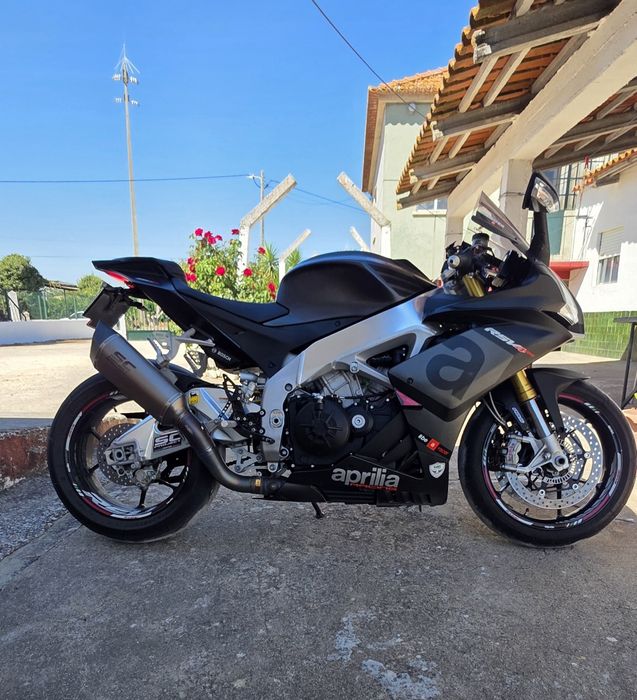 Aprilia RSV4 1000
