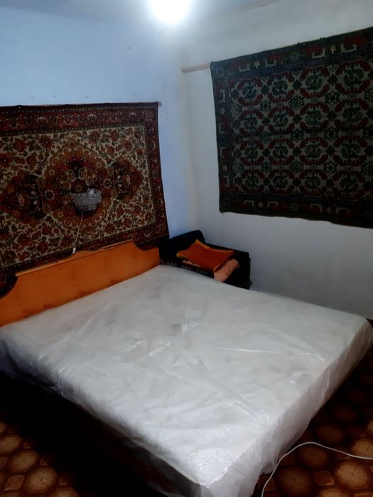 Бесплатно комната для семьи из переселенцев , без удобств