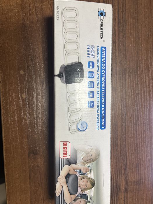 Antena do cyfrowej telewizji naziemnej samochodowa