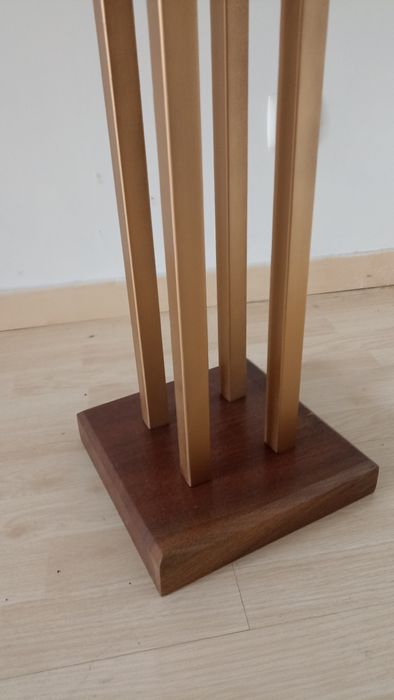 Vendo cabide de pé, novo e exclusivo