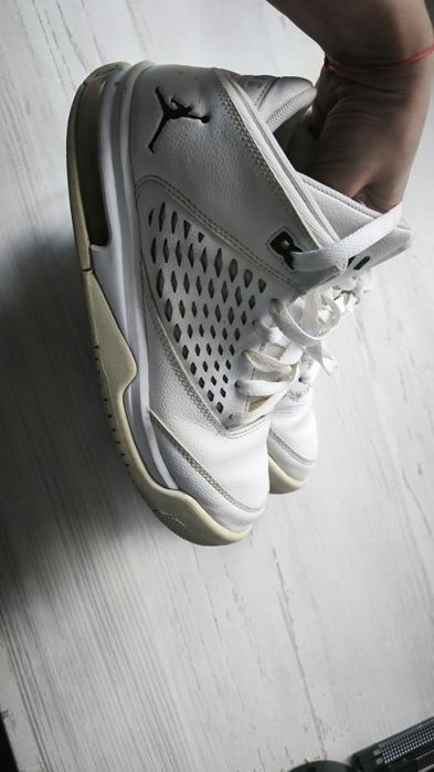 Кросівки Jordan 37 розмір