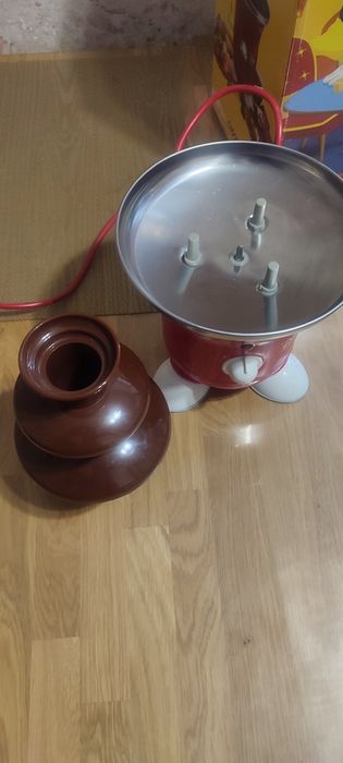Продам шоколадний фонтан. Ariete2960/1