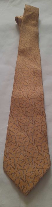 Gravatas diversas marcas