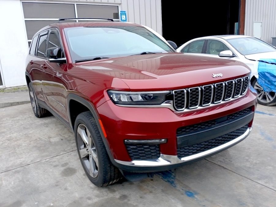Jeep Grand Cherokee Auto zakupione, w transporcie do Europy