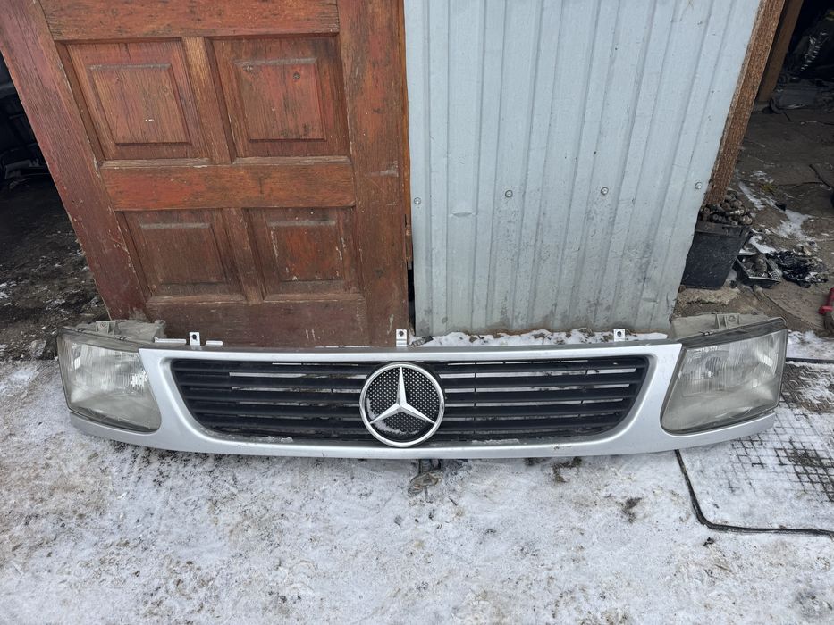 Фары решетка  вито 638 в-клас