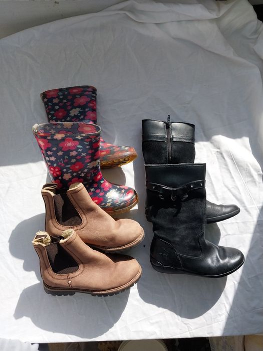 Для переселенців безкоштовно Черевики чобітки сапожки дитячі 30-32р.