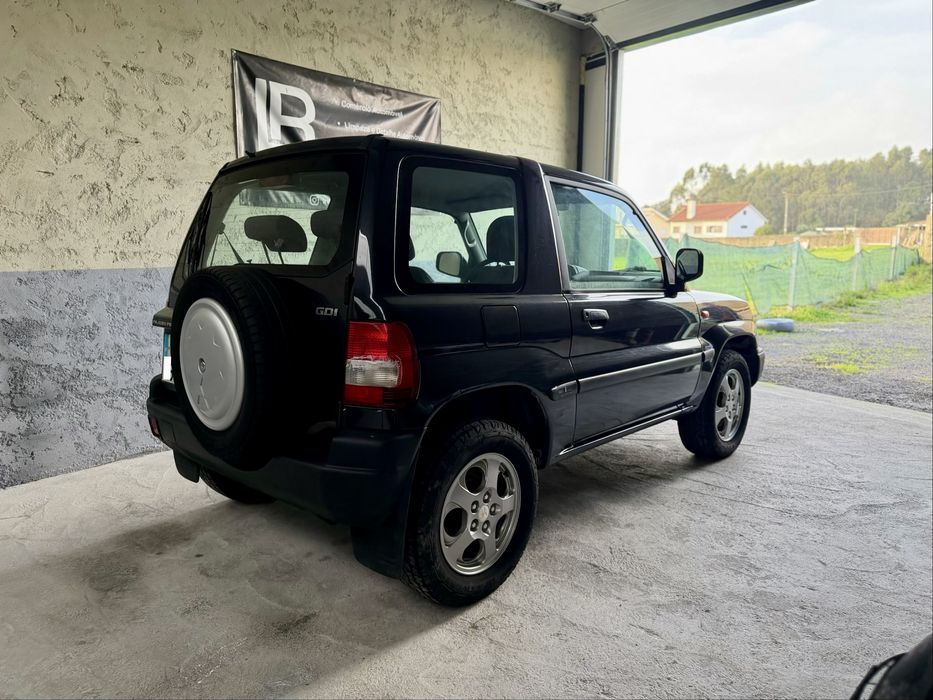 Mitsubishi Pajero Pinin 1.8 GDI 120cv - Desde 186€ Mês