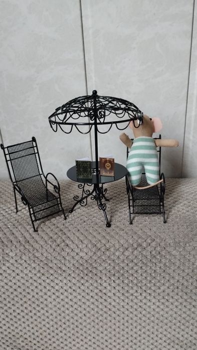 Zestaw miniatura stolik ogrodowy krzesełka Myszka Meilag