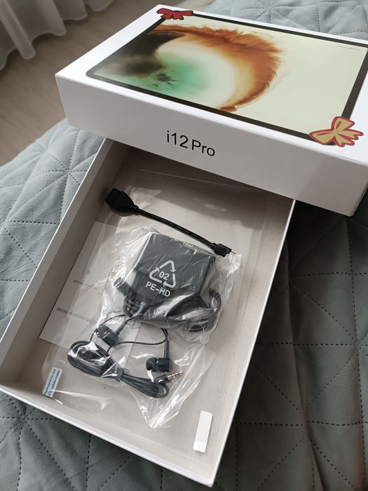 продам большой планшет samsung