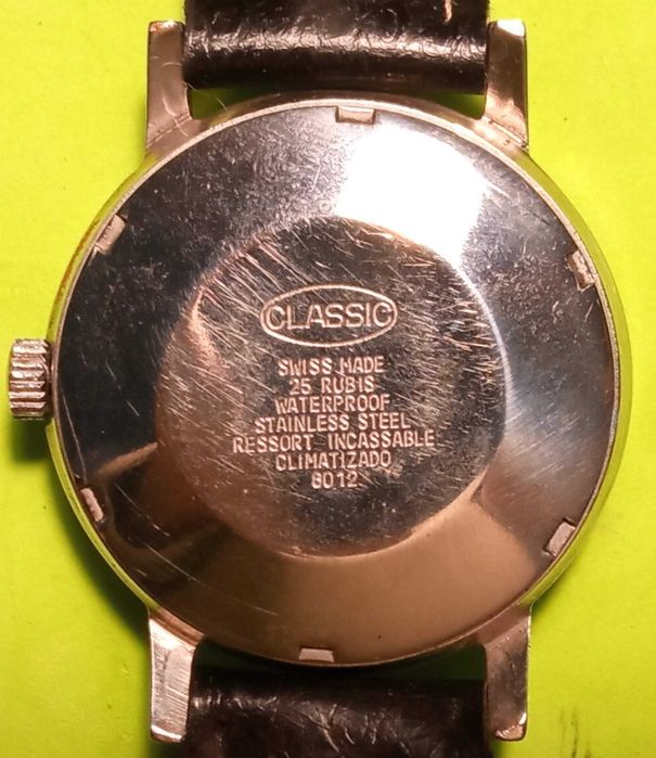 Relógio da marca Classic435432140088944641