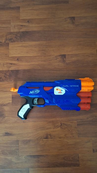 Nerf dual-strike