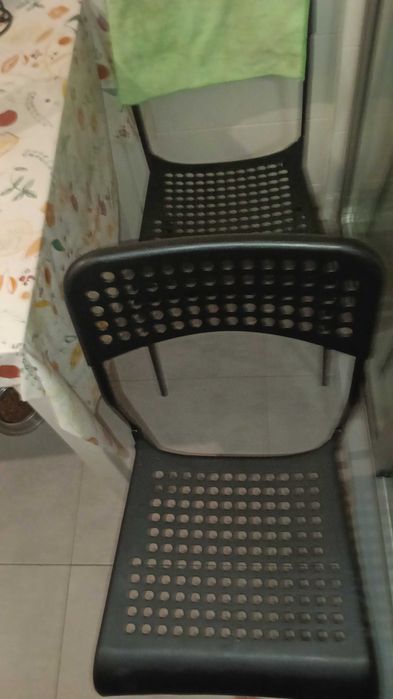 Mesa 110×67 com 4 cadeiras