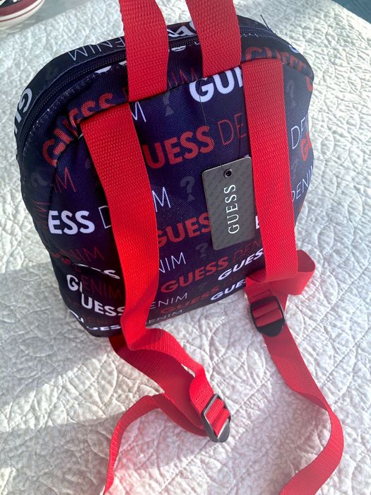 Guess plecak w napisy