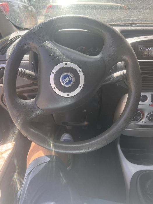 Vendo Fiat Punto - 2004 (Diesel)