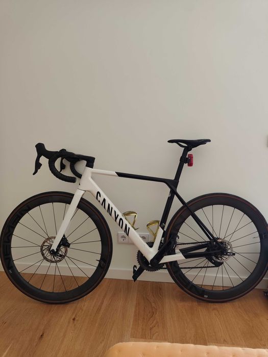 Bicicleta de estrada em excelente estado