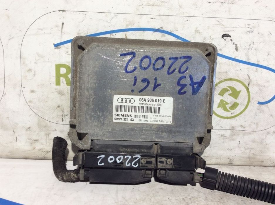 Centralina motor Audi A3 Ref. 06A906019E