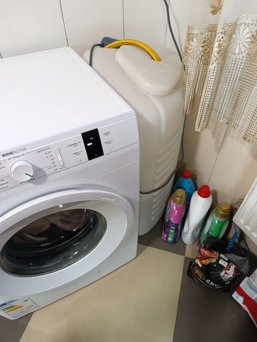 Продам машинку с баком