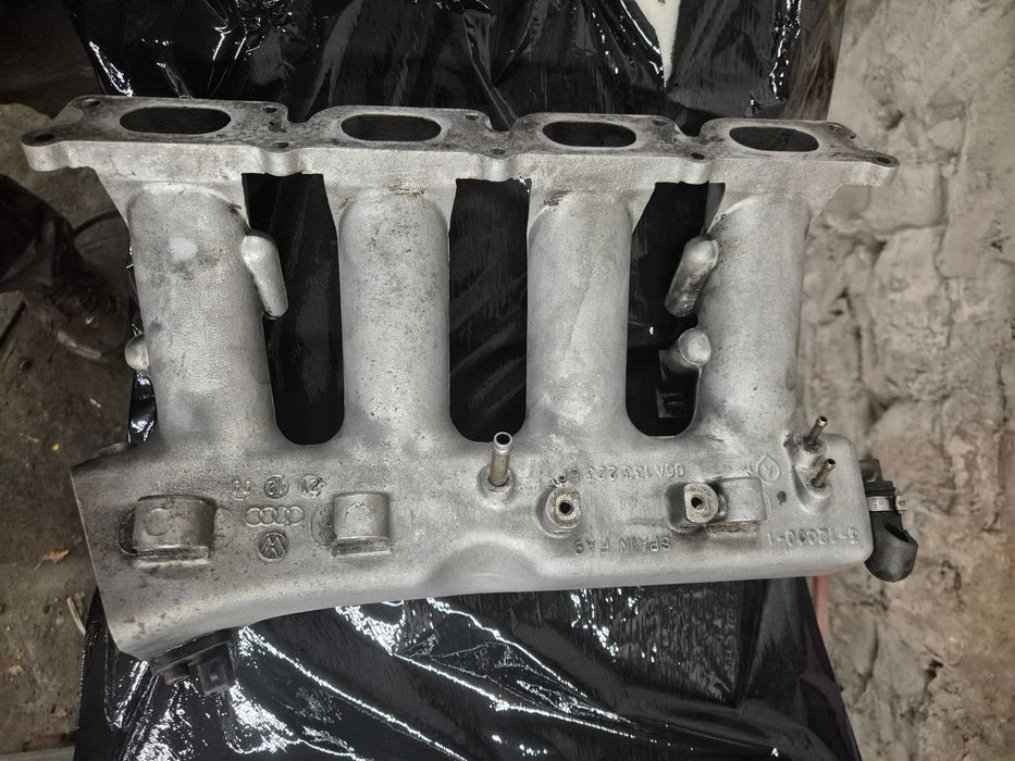 S3 8l kolektor ssący kolektor dolotowy audi s3 8l