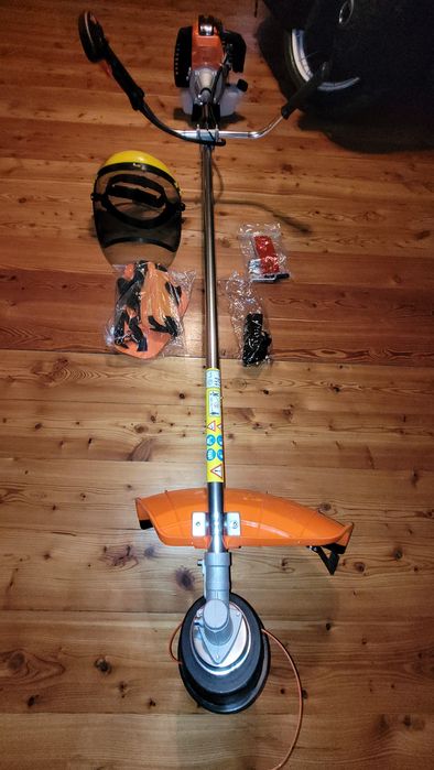 Kosa podkaszarka wykaszarka nowa