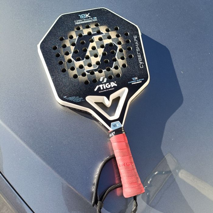STIGA Raquete Padel 18K Hard Cybershape