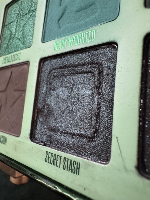 Палітра тіні для повік Jeffree Star Cosmetics Blood Money НЕ НОВА