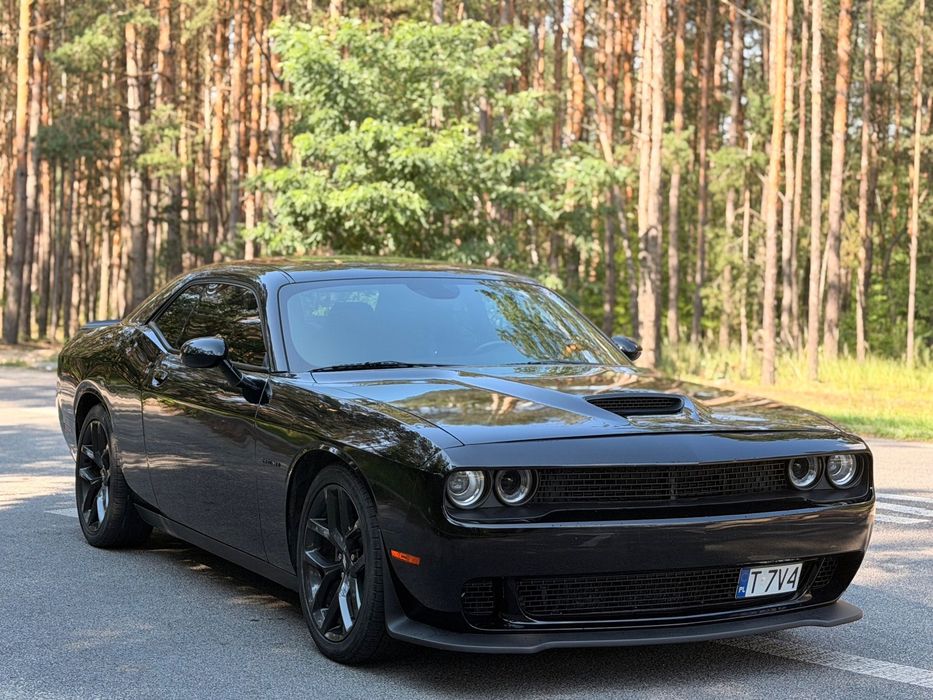 Dodge Challenger