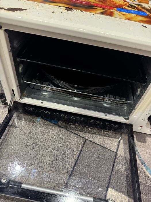 Духовка Saturn ST-EC3802