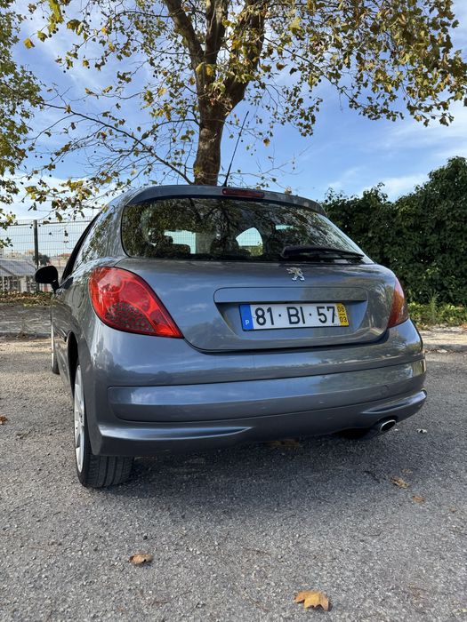 Peugeot 207 1.6 hdi — photo 3