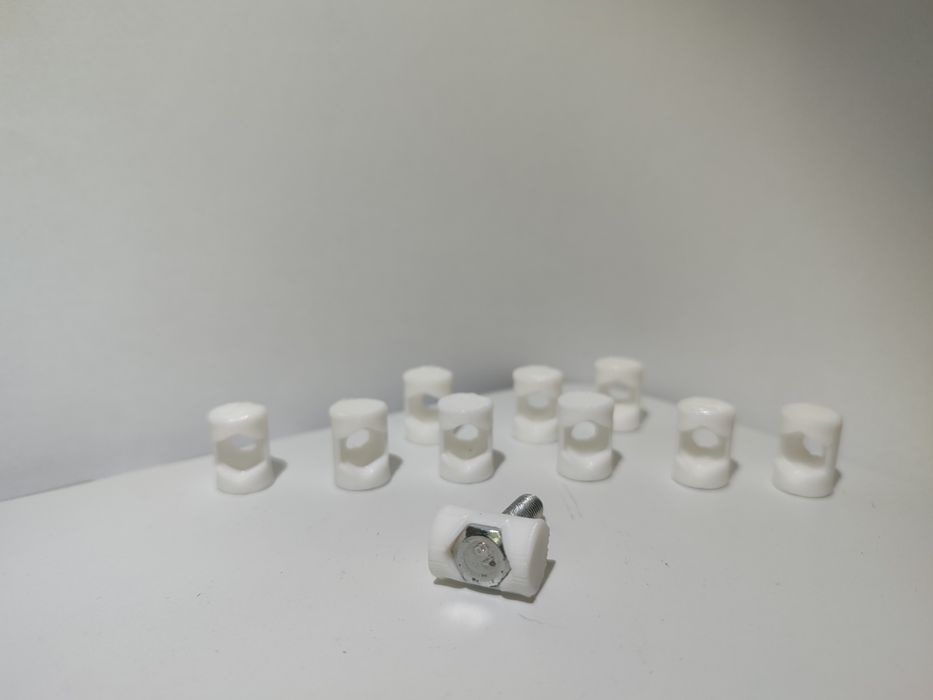 Vendo peças de "fixação de tampa" - Fluval FX2 FX4 FX5 FX6