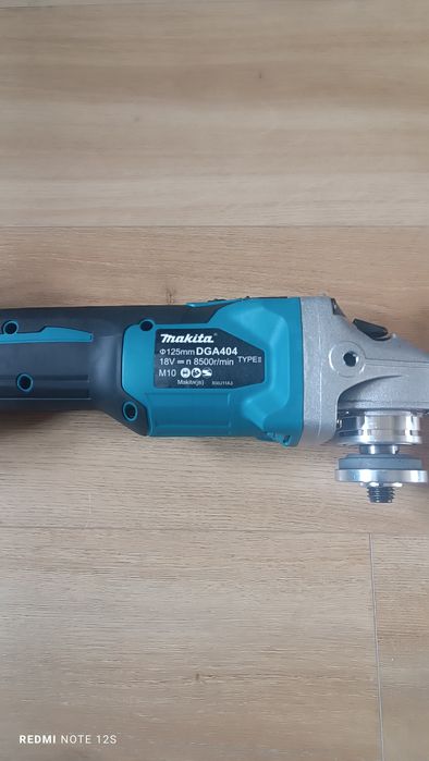 Szlifierka kątowa Makita DGA 404