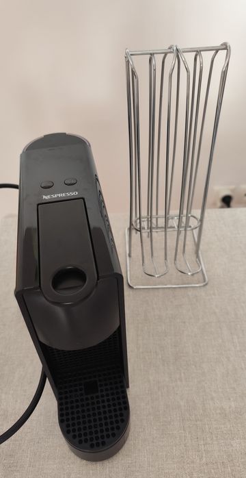 Máquina Café Nespresso Essenza Mini Preto