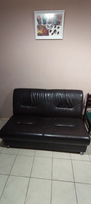 Шкіряний диван б/у